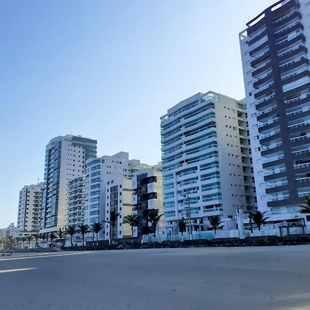 Ap Padrao Pe Na Areia Centro Top Mongaguá Dış mekan fotoğraf